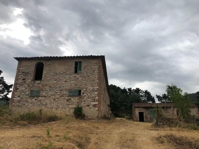 Rustico in vendita a Montevettolini, Toscana