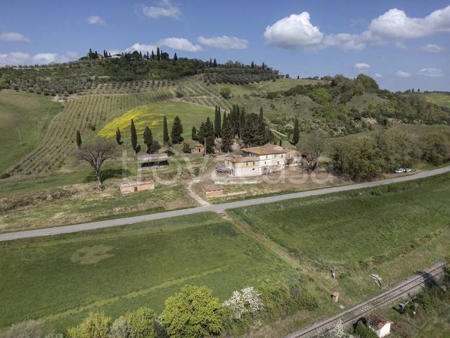 Rustico in vendita a Montalcino, Toscana