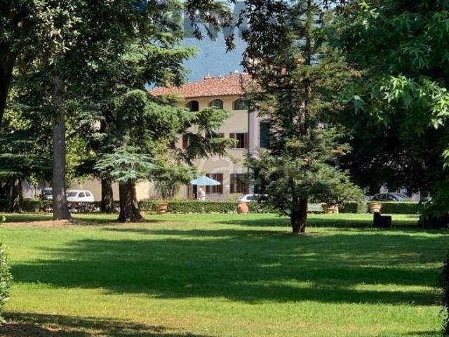Rustico in vendita a Montale, Toscana
