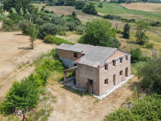 Rustico in vendita a Apsella, Montelabbate