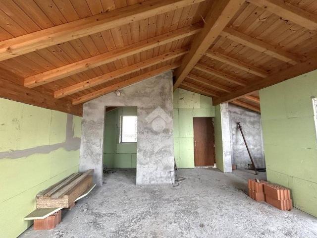 Rustico in vendita a Montemezzo, Lombardia