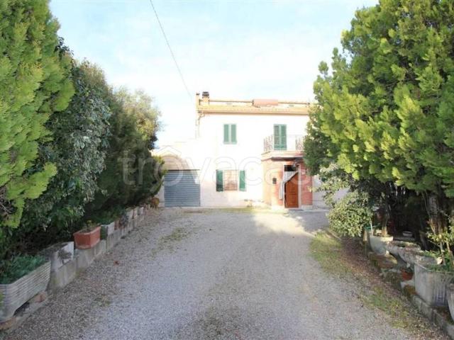 Rustico in vendita a Abbadia Di Montepulciano, Toscana