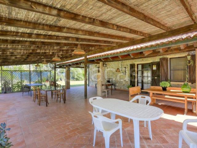 Rustico in vendita a Monteverdi Marittimo, Toscana