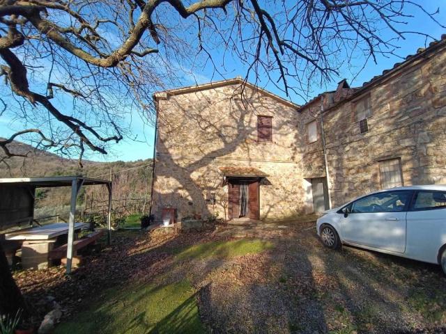 Rustico in vendita a Monteverdi Marittimo, Toscana