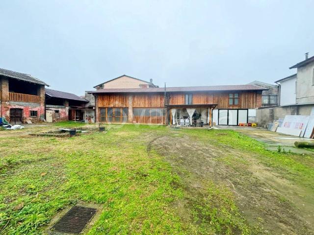 Rustico in vendita a Offanengo, Lombardia