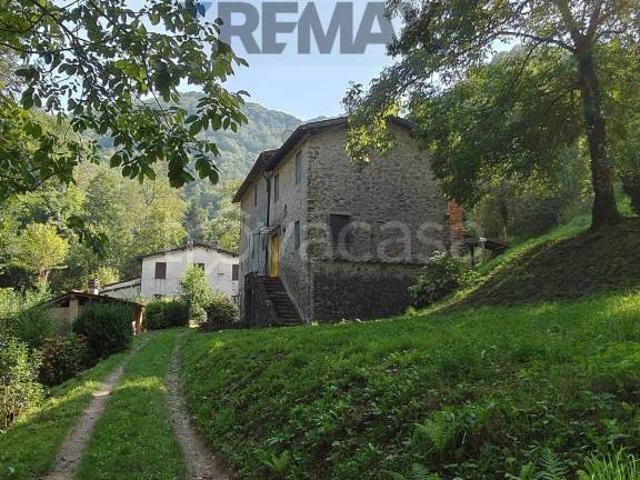 Rustico in vendita a Unione dei comuni Media Valle del Serchio, Pescaglia