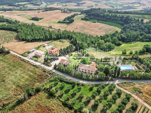 Rustico in vendita a Fabbrica, Peccioli