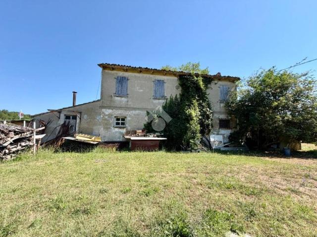Rustico in vendita a Torraccia, Marche
