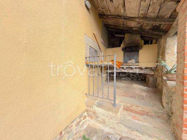 Rustico in vendita a Uzzano E Castello, Toscana