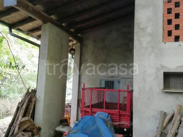 Rustico in vendita a Torno, Lombardia