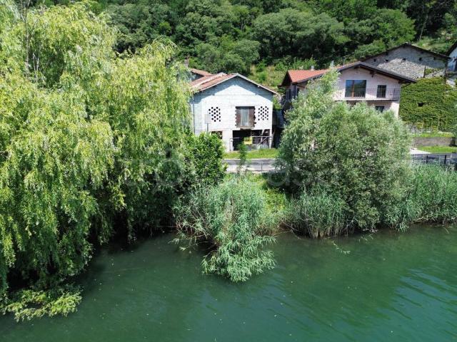 Rustico in vendita a Sorico, Lombardia