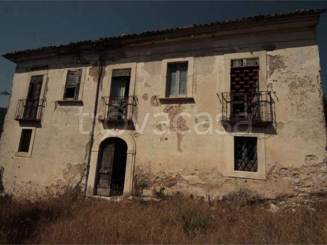 Rustico in vendita a Popoli, Abruzzo