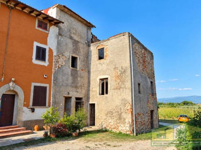 Rustico in vendita a Quarrata, Pistoia