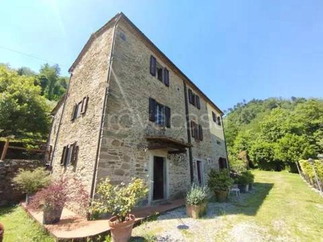 Villa Indipendente in vendita a Montorio, Quarrata