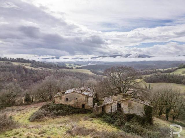 Rustico in vendita a Radicondoli, Toscana