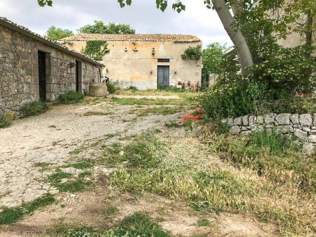 Rustico in vendita a Ragusa, Sicilia