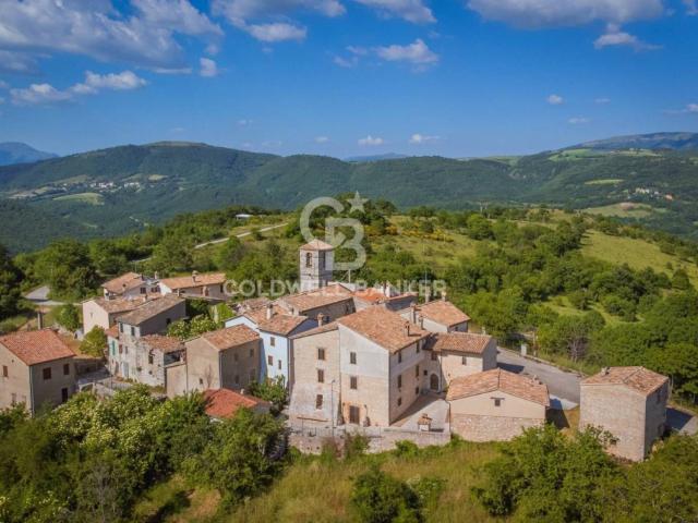 Rustico in vendita a Morro, Foligno