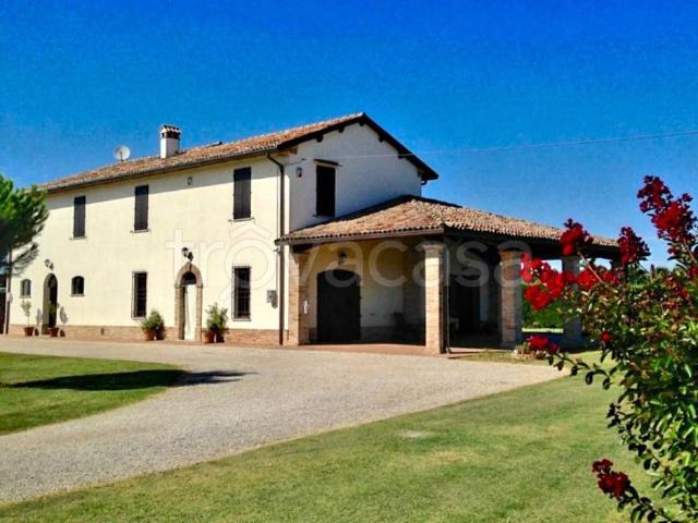 Rustico in vendita a Ravenna, Reggio Emilia