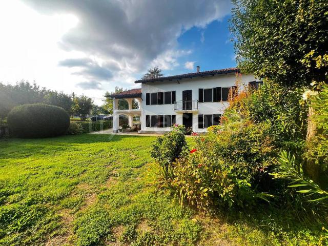 Rustico in vendita a Rocchetta Tanaro, Asti