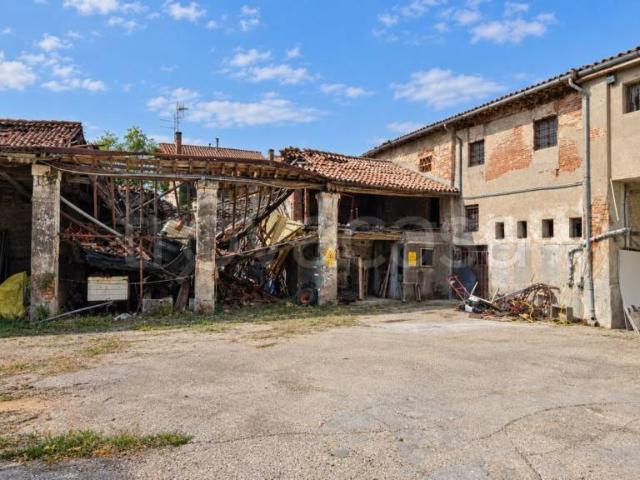 Rustico in vendita a San Bonifacio, Verona