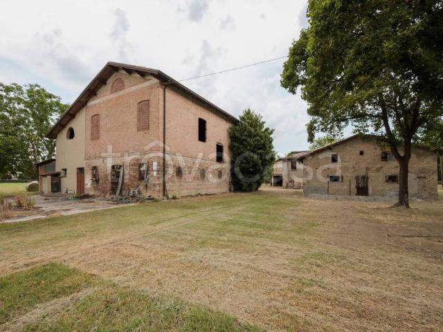 Rustico in vendita a Tresinaro - Secchia, Re