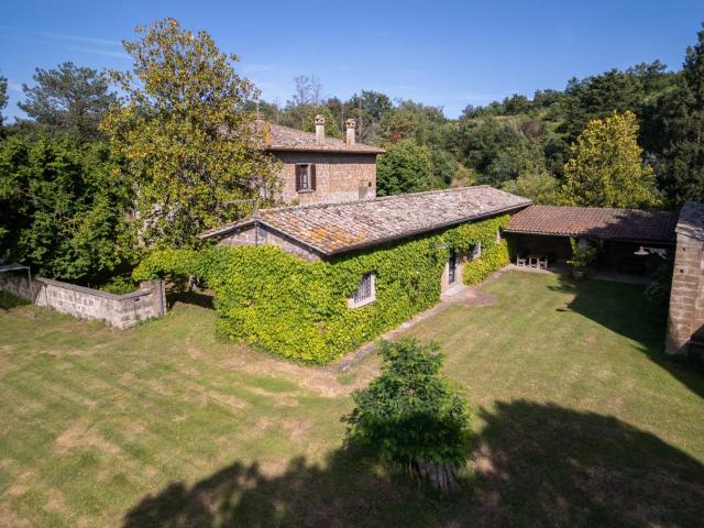 Rustico in vendita a Soriano Nel Cimino, Lazio