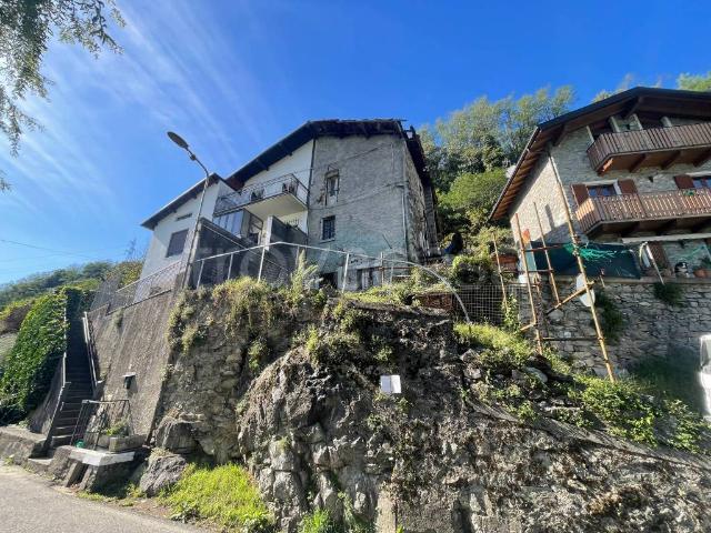 Rustico in vendita a Sorico, Lombardia