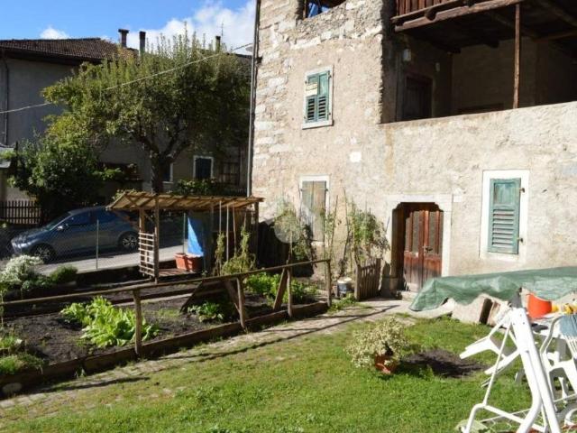 Rustico in vendita a Borzago, Spiazzo