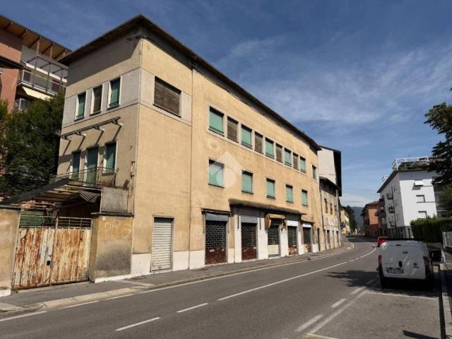 Rustico in vendita a Torre Boldone, Bergamo