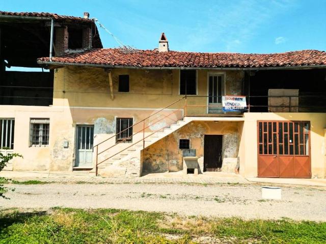 Rustico in vendita a Trinità, Cuneo