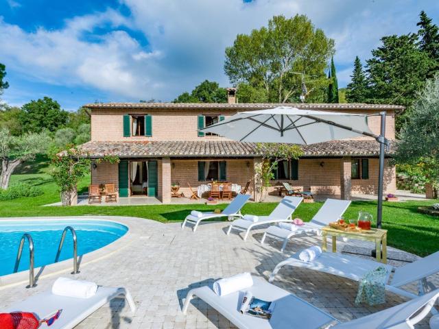 Casa in vendita a Ospedaletto, Marche