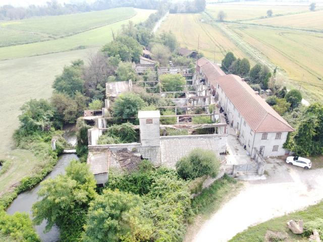 Rustico in vendita a Cascina Sforzesca, Vigevano