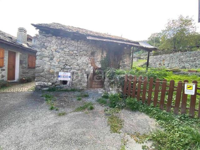 Rustico in vendita a Challand-Saint-Victor Capoluogo - Ville, Challand-Saint-Victor