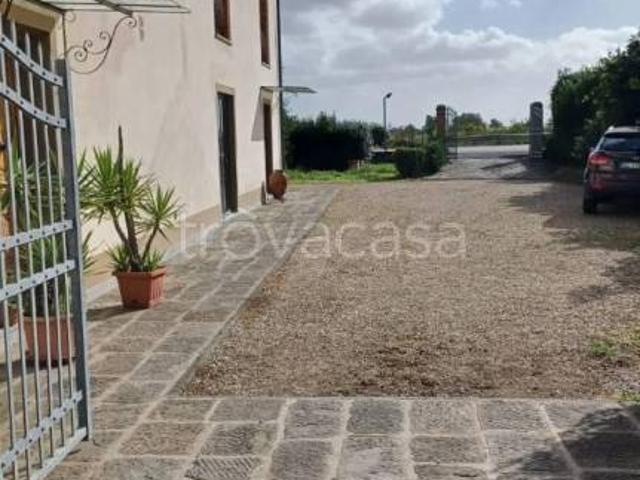 Rustico in vendita a Agliana, Toscana