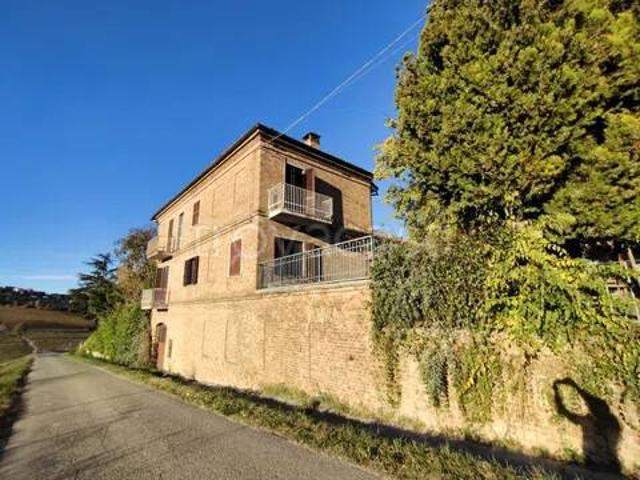 Rustico in vendita a Piemonte, Asti