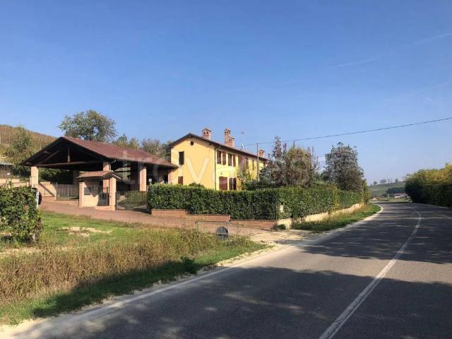 Rustico in vendita a Piemonte, Asti