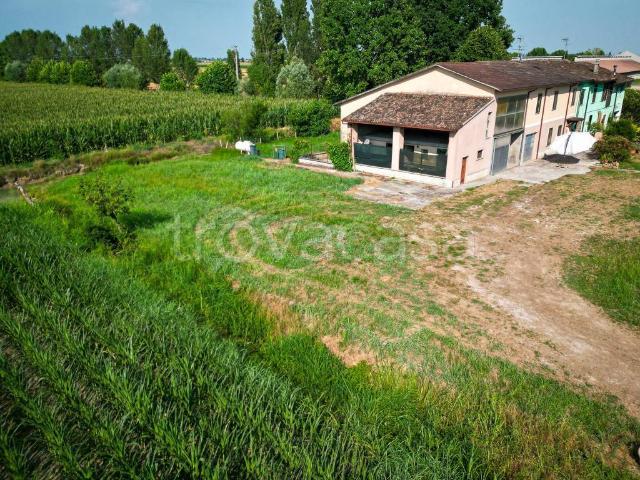 Rustico in vendita a Quattro Strade, Asola