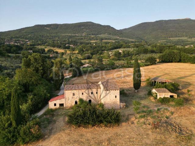 Rustico in vendita a Assisi, Umbria