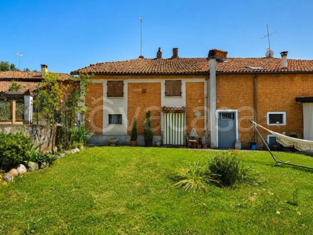Rustico in vendita a Piemonte, Asti