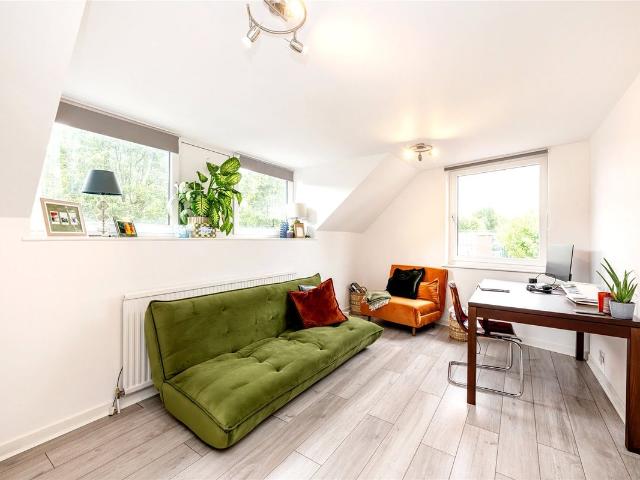 Apartment for rent in North Kensington, Greater London