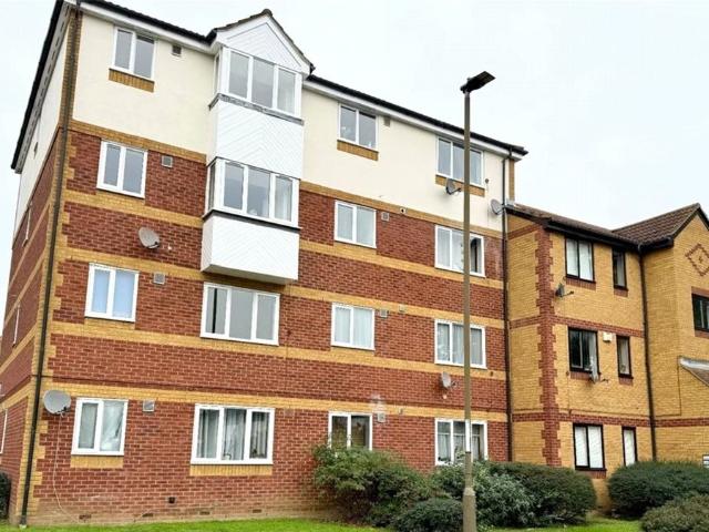 Apartment for rent in Charlton Riverside, Greater London