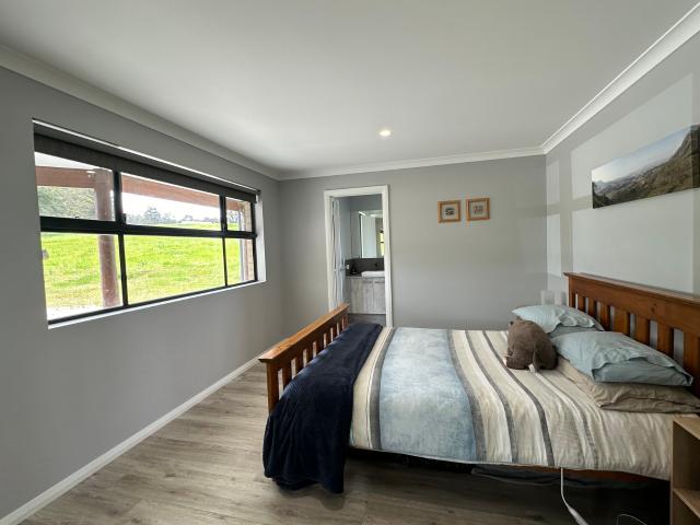 Cottage for sale in Denbarker, Western Australia