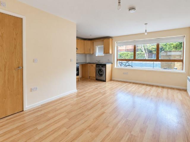 Studio for rent in Arbury, Cambridgeshire