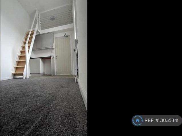 House for rent in Chesham, Bury