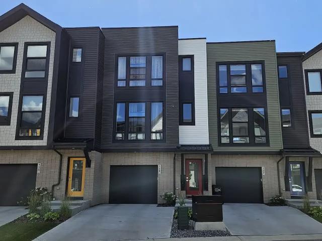 Townhouse for rent in Heritage Point, Edmonton