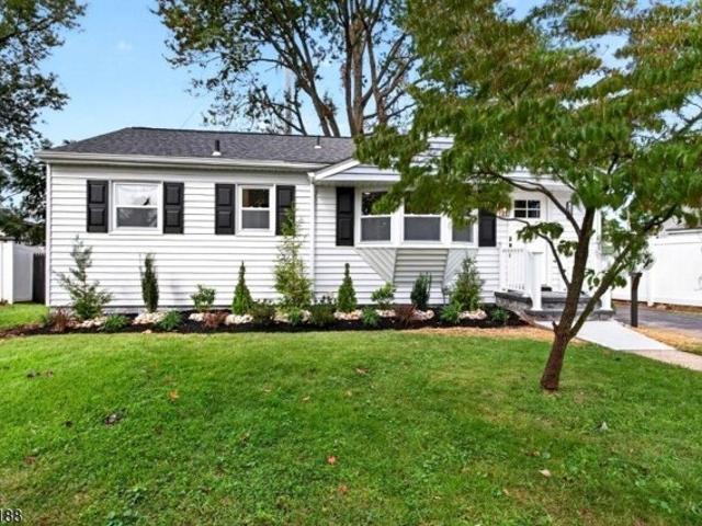 House for sale in Edgars, Woodbridge Township