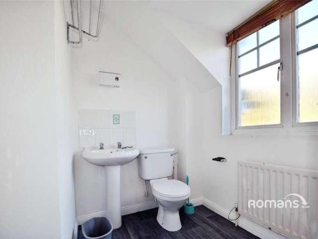 Townhouse for rent in London, Isle Of Man