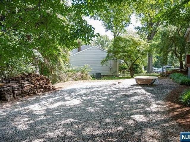 House for sale in Montvale, New Jersey