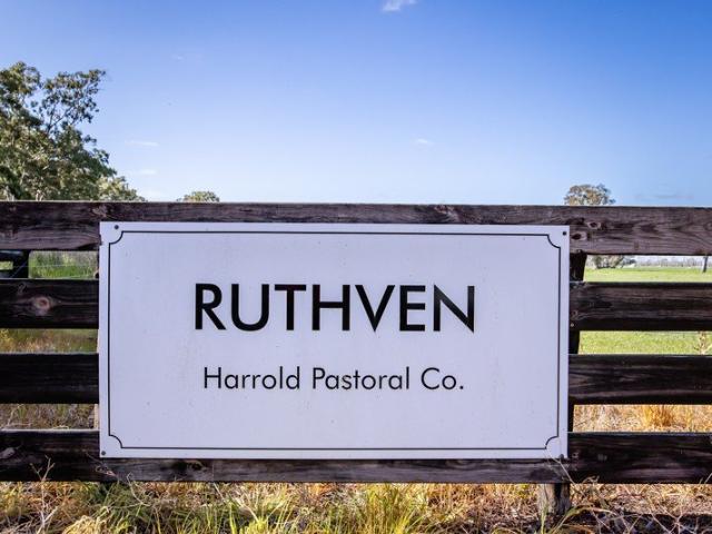 Cottage for sale in Lindsay, Casterton