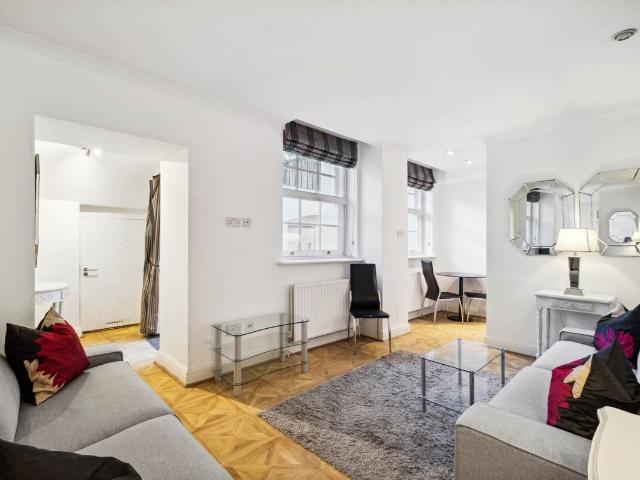 Apartment for rent in Knightsbridge, Greater London